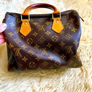 LOUIS VUITTON MONOGRAM SPEEDY 25